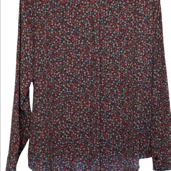 Express Tops - Pre-owned Express Floral Blouse